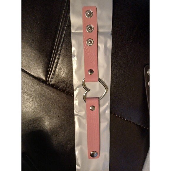 🩷Pink Boho Open HEART Faux leather Snap Bracelet - Picture 2 of 7